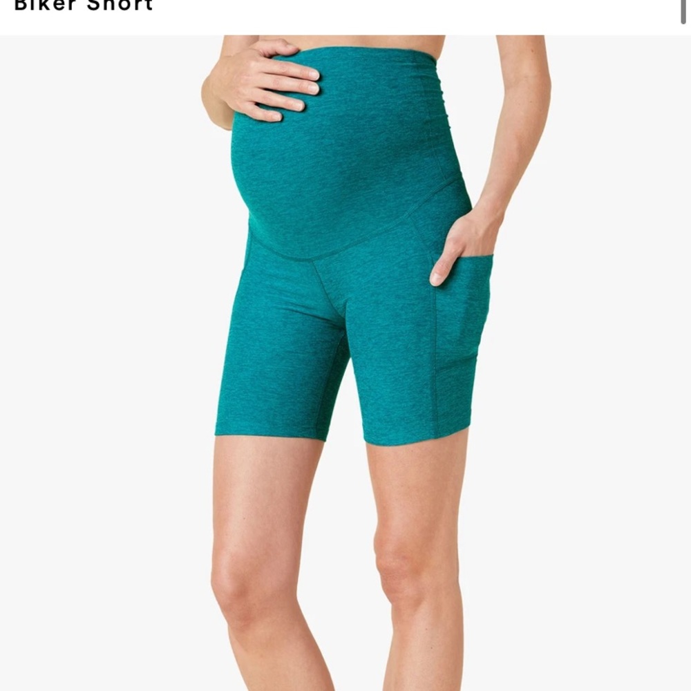 Beyond Yoga Beyond the Bump Maternity biker short size M